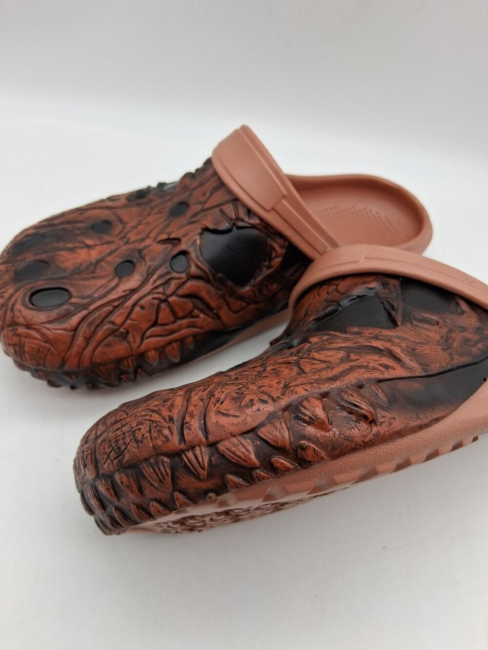 Crocodile Dino Teeth Cosplay Slides Clogs Slip On Brown Size MEN 42-43/ 8.5-9 US